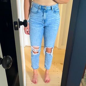 American Eagle Acid Wash Mom Jean Size 6